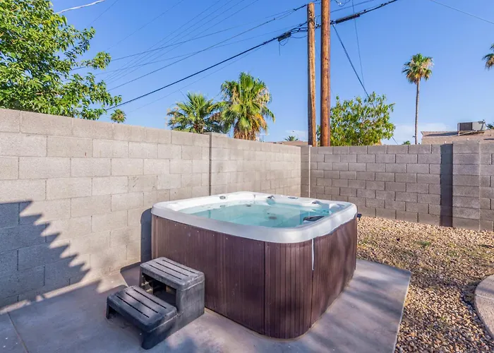 Private Family Pool Oasis Near Old Town Holiday home Scottsdale